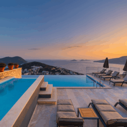 Villa Safran View – Luxury villa in Kalkan with infinity pool, private sun terrace, and breathtaking sea views of the Mediterranean at sunset.